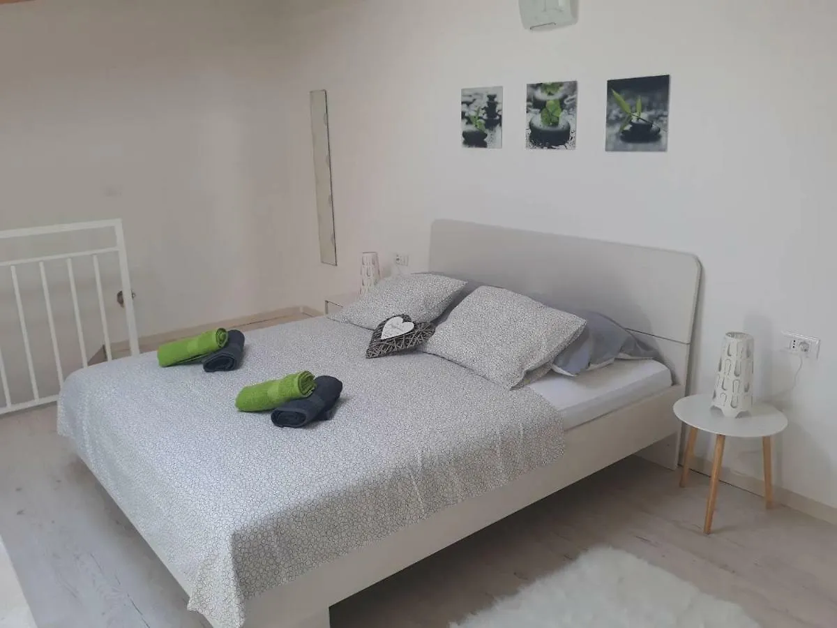 ** Affittacamere Hotel Dajven Pola Croazia
